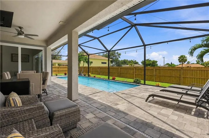 1815 Nw 28th Pl, Cape Coral, Florida 33993