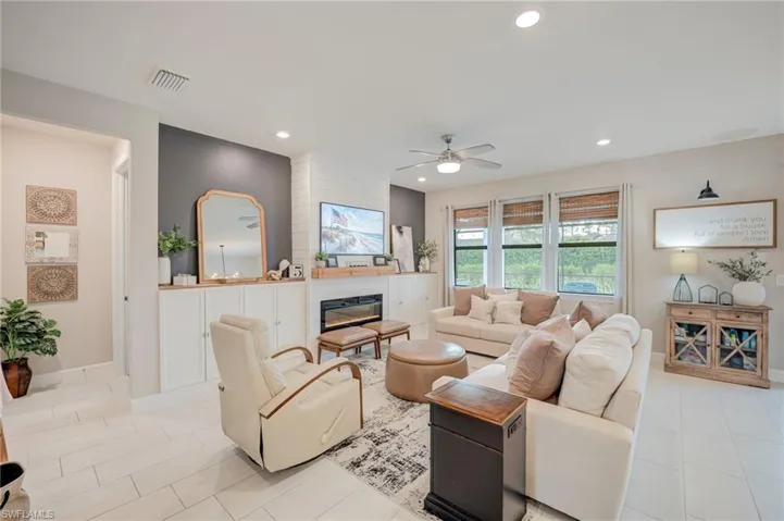 9022 Slade Ter, Fort Myers, Florida 33967