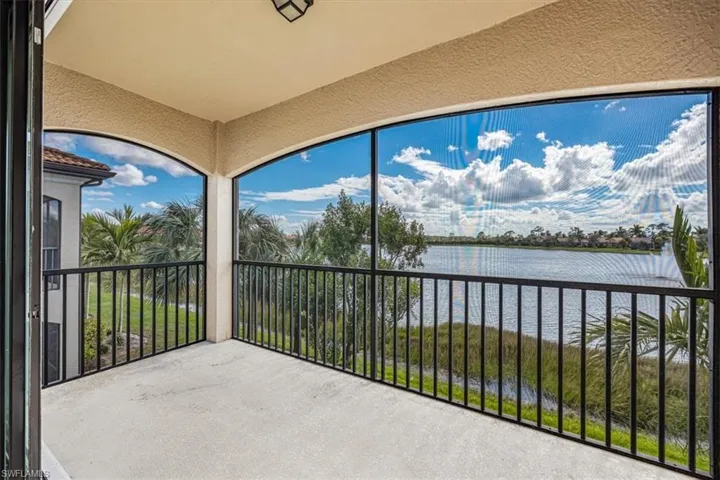 Large Corner Lanai with Expansive Views