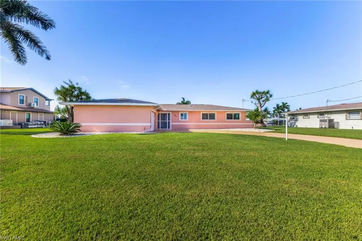 1640 Se 40th St, Cape Coral, Florida 33904