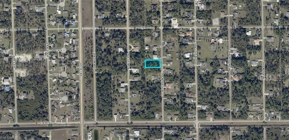 815 Jefferson AVE, LEHIGH ACRES FL 33936