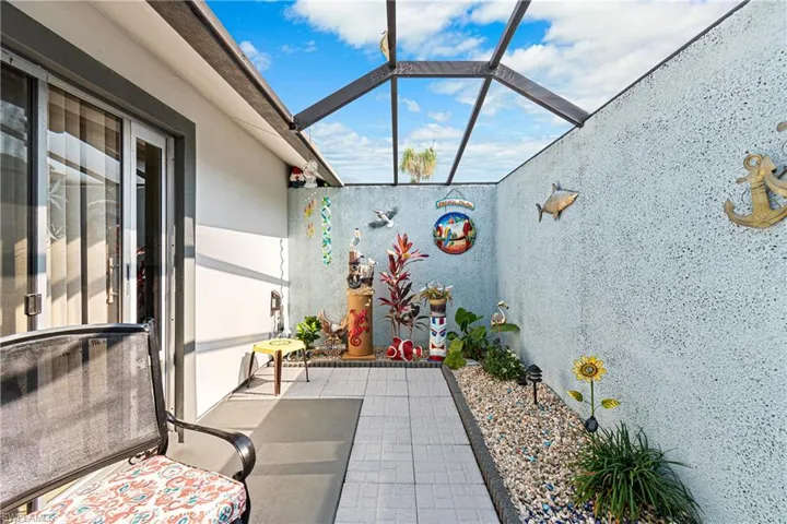 Large lanai