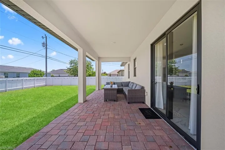 317 Kismet Pkwy E, Cape Coral, Florida 33909