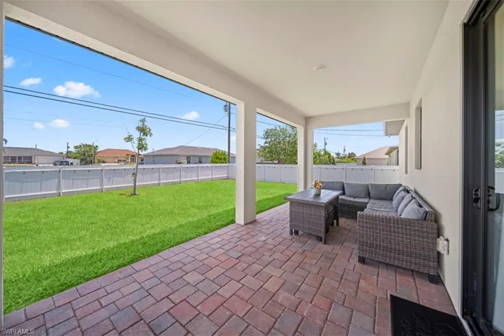 317 Kismet Pkwy E, Cape Coral, Florida 33909