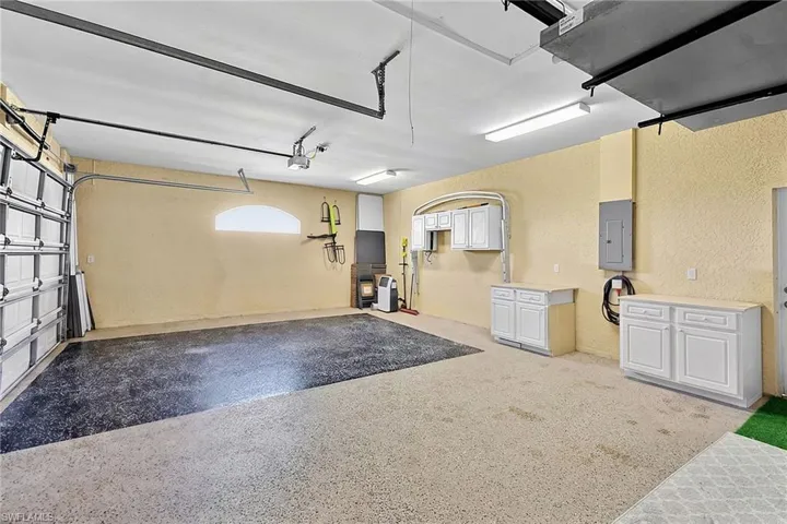 3126 Se 17th Ave, Cape Coral, Florida 33904