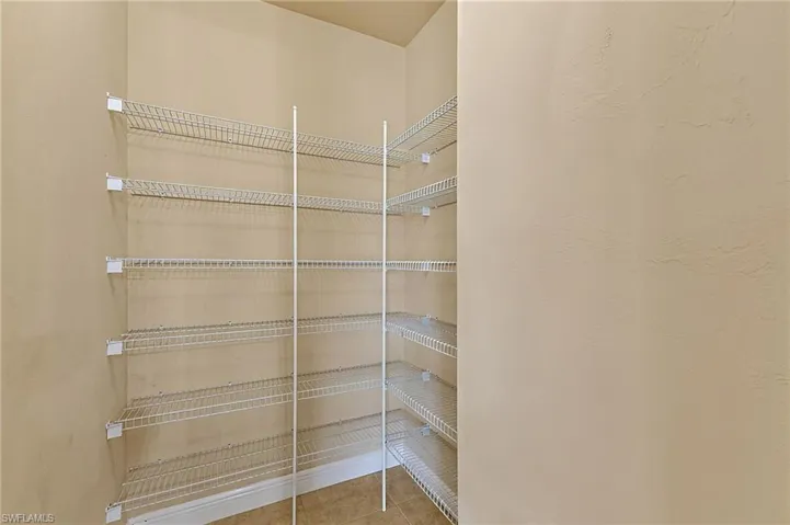 Walk in Pantry