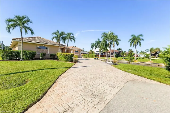 3126 Se 17th Ave, Cape Coral, Florida 33904