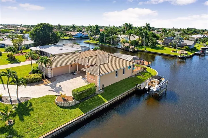 3126 Se 17th Ave, Cape Coral, Florida 33904