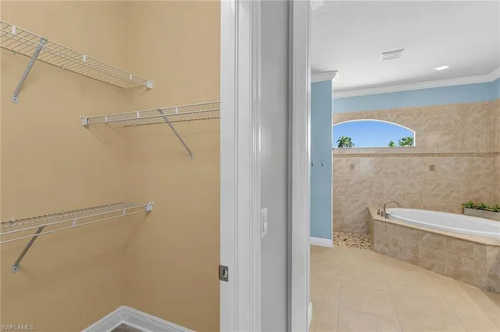3126 Se 17th Ave, Cape Coral, Florida 33904