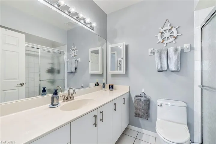 14751 Hole In 1 Cir # 208, Fort Myers Fl 33919