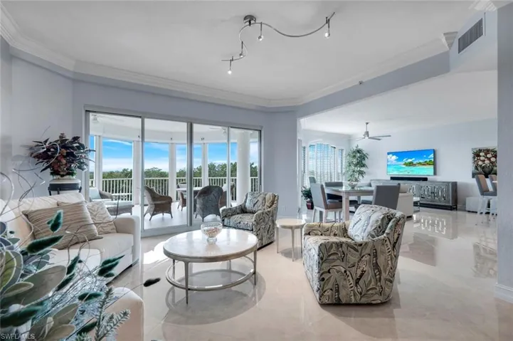 4811 Island Pond Ct 302, Bonita Springs, Florida 34134