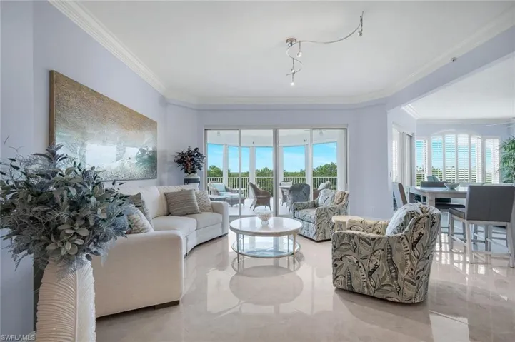 4811 Island Pond Ct 302, Bonita Springs, Florida 34134
