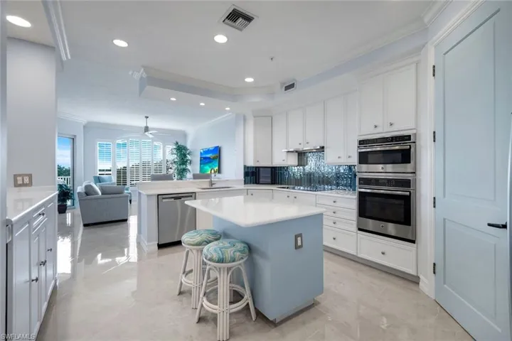 4811 Island Pond Ct 302, Bonita Springs, Florida 34134