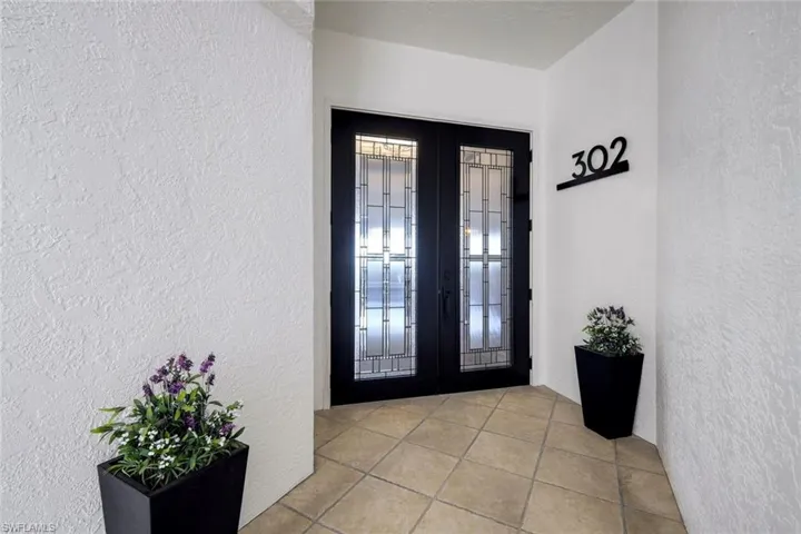 4811 Island Pond Ct 302, Bonita Springs, Florida 34134