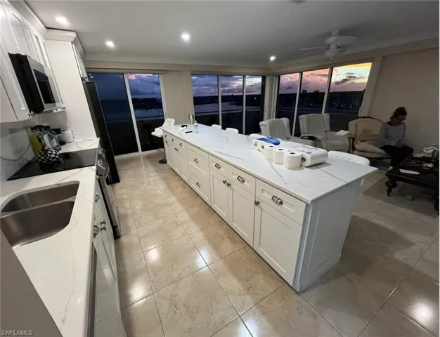 4807 Sunset Ct 501, Cape Coral, Florida 33904