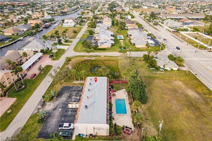 1123 SW 48th  TER, CAPE CORAL, FL 33914