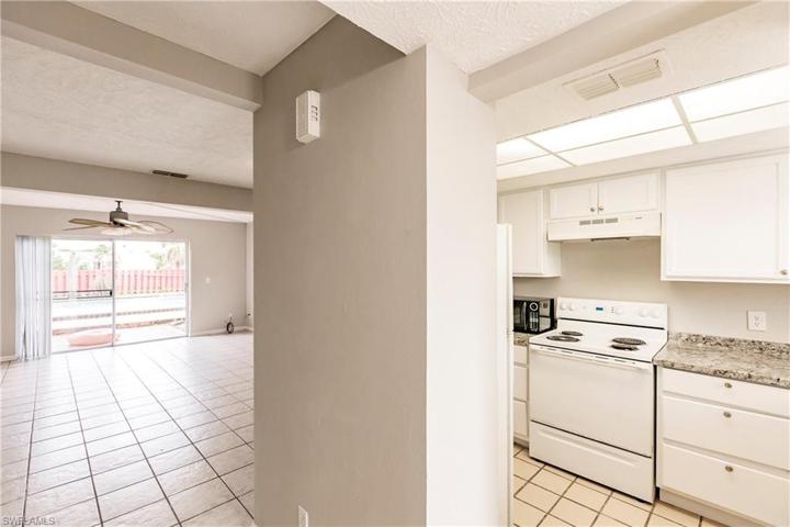 1123 SW 48th  TER, CAPE CORAL, FL 33914