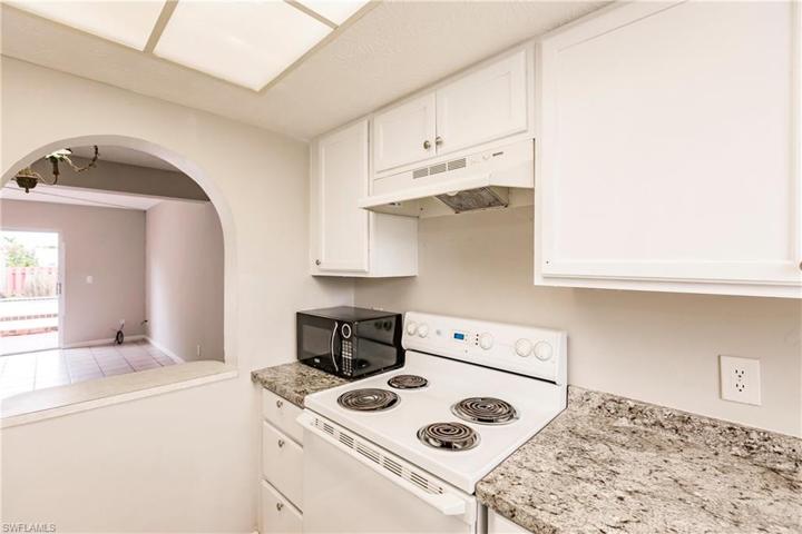 1123 SW 48th  TER, CAPE CORAL, FL 33914