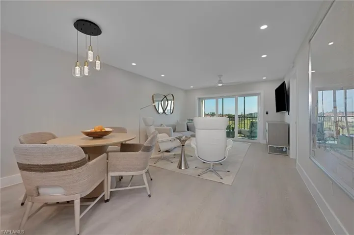 57  High Point W CIR, Naples, FL 34103