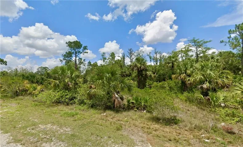 668 Topeka Ct, Lehigh Acres, Florida 33972