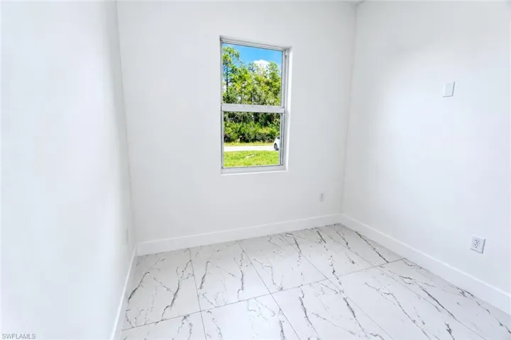 465 Windermere Dr, Lehigh Acres, Florida 33972