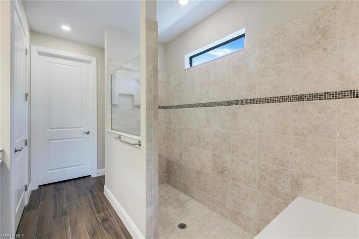 Bathroom window brings in even more natural light.