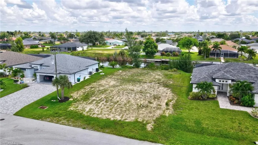 3001 Sw 11th Pl, Cape Coral Fl 33914