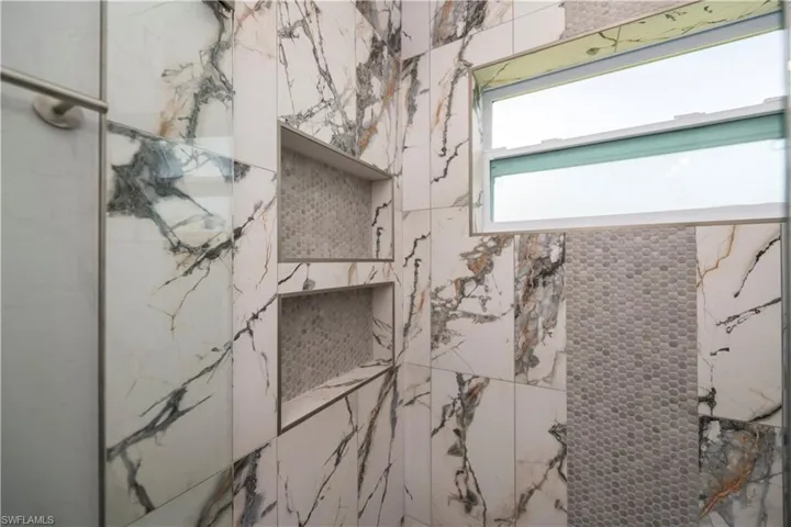 Details with a marble finish shower