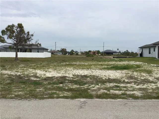 View of lot looking straight on
