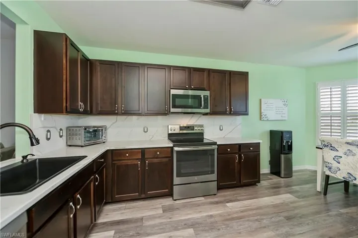 FARMHOUSE sink & stainless steel GE appliances