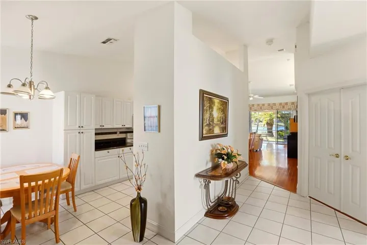 511  Joseph  CT, Naples, FL 34104