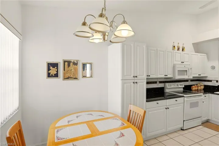 511  Joseph  CT, Naples, FL 34104