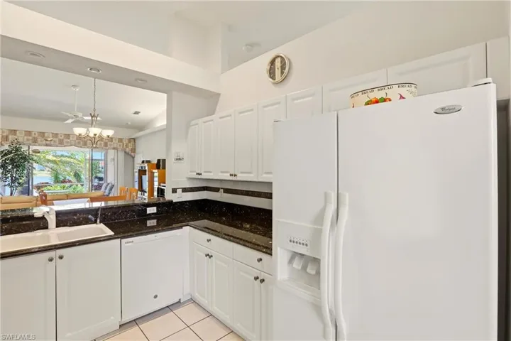 511  Joseph  CT, Naples, FL 34104