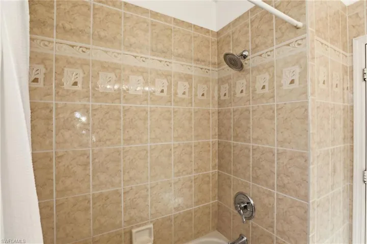 511  Joseph  CT, Naples, FL 34104