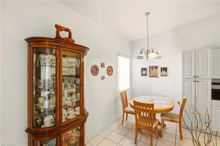 511  Joseph  CT, Naples, FL 34104