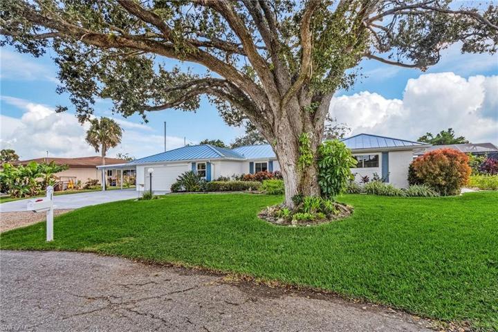 13737 Ox Bow RD, FORT MYERS FL 33905