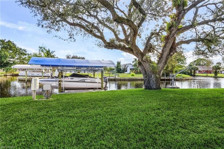 13737 Ox Bow RD, FORT MYERS FL 33905