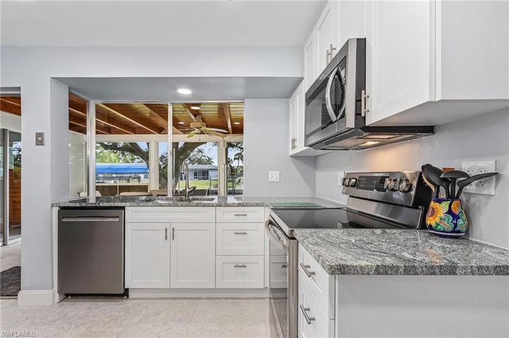13737 Ox Bow RD, FORT MYERS FL 33905