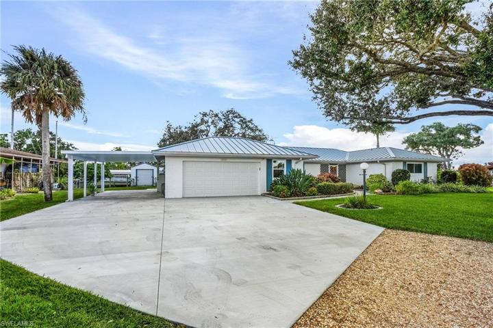 13737 Ox Bow RD, FORT MYERS FL 33905