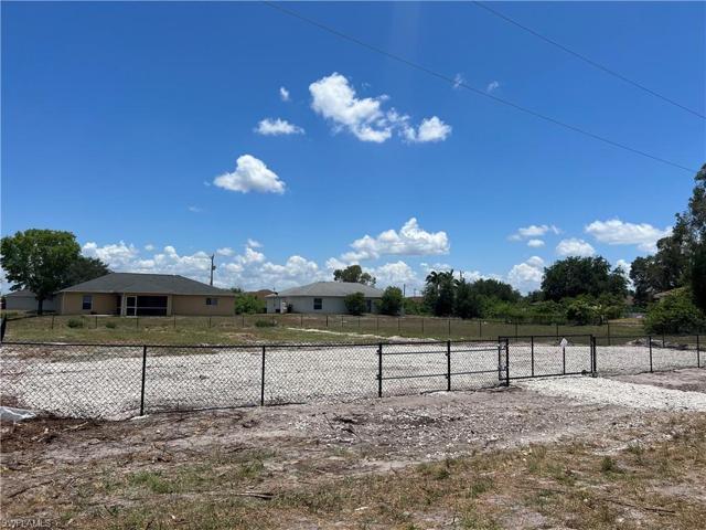 1040 Alabama RD S, LEHIGH ACRES FL 33974