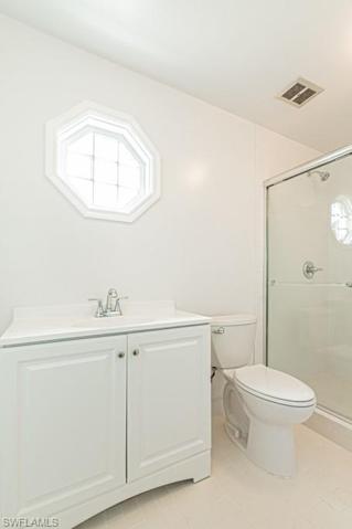 Master bath with shower