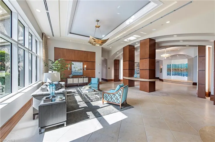 Horizons lobby