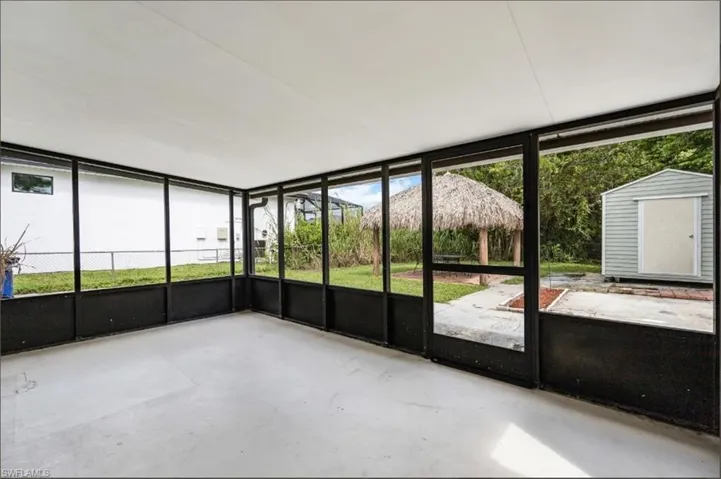 Oversized screened lanai