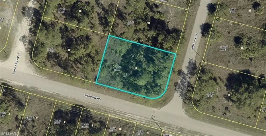 1112 Gunby Ave S, Lehigh Acres, Florida 33974