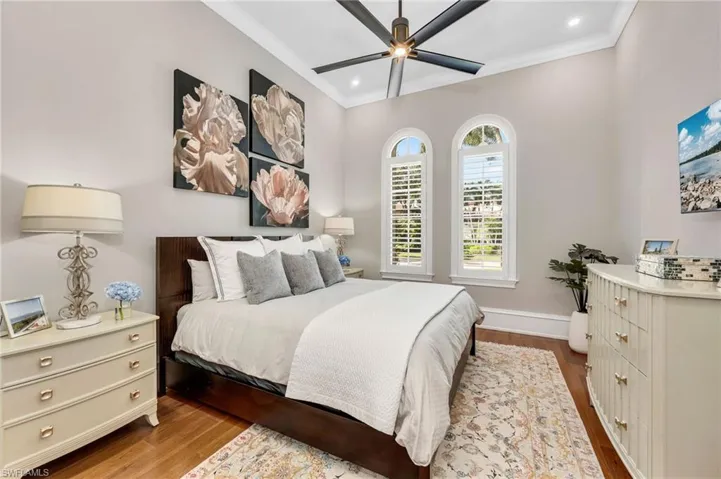 This guest suite is larger, has 12-foot high ceilings, new fan, wood floors, and also a walk-in closet.  Your guests will want invitations to Naples!