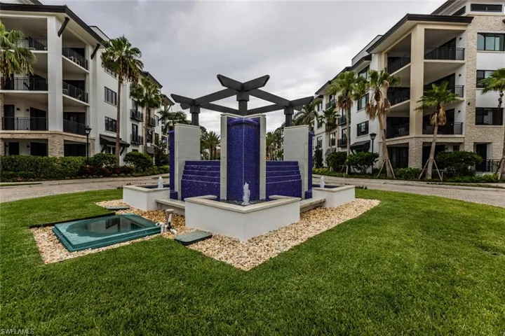 1130  3rd S AVE, Naples, FL 34102