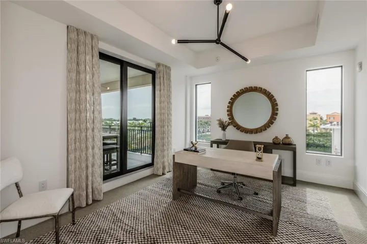 1130  3rd S AVE, Naples, FL 34102