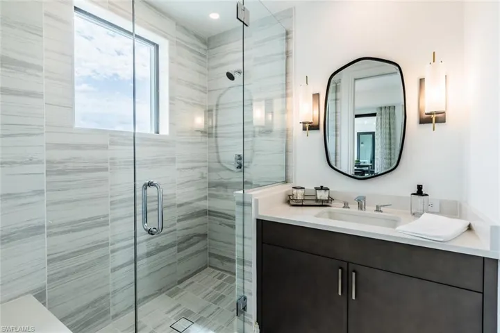 1130  3rd S AVE, Naples, FL 34102
