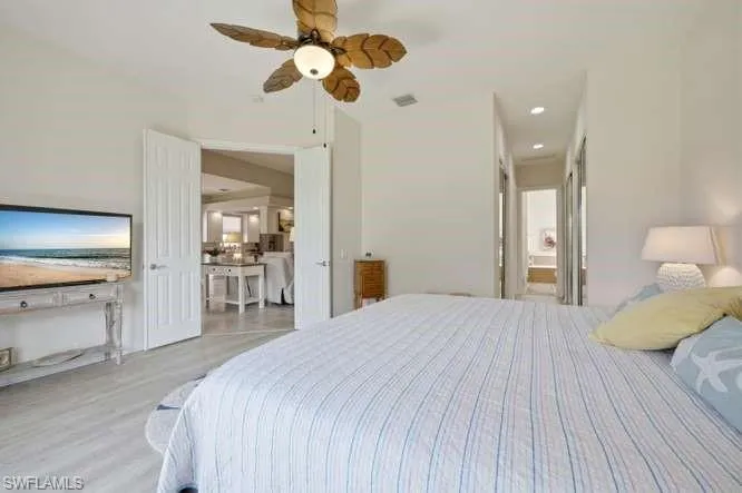 2314 Heydon Cir W, Naples, Florida 34120
