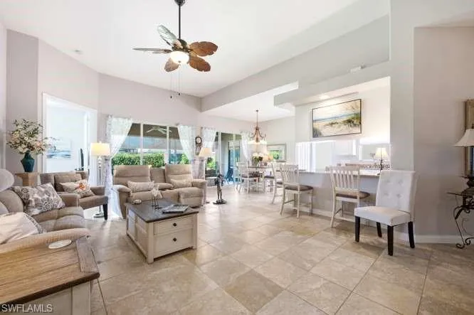 2314 Heydon Cir W, Naples, Florida 34120